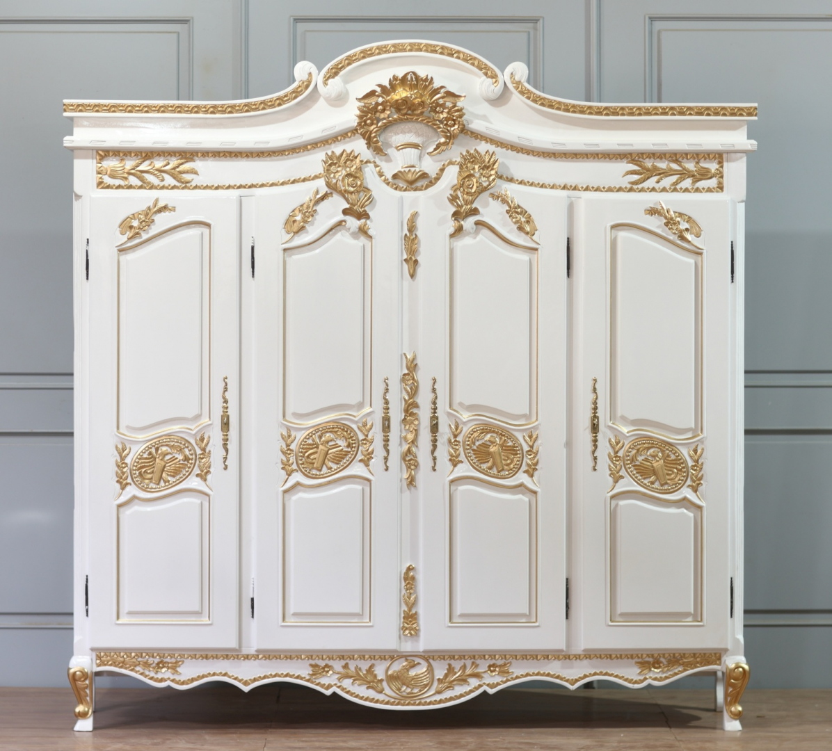 Barock Schrank Weiß-Gold 4 Doors 