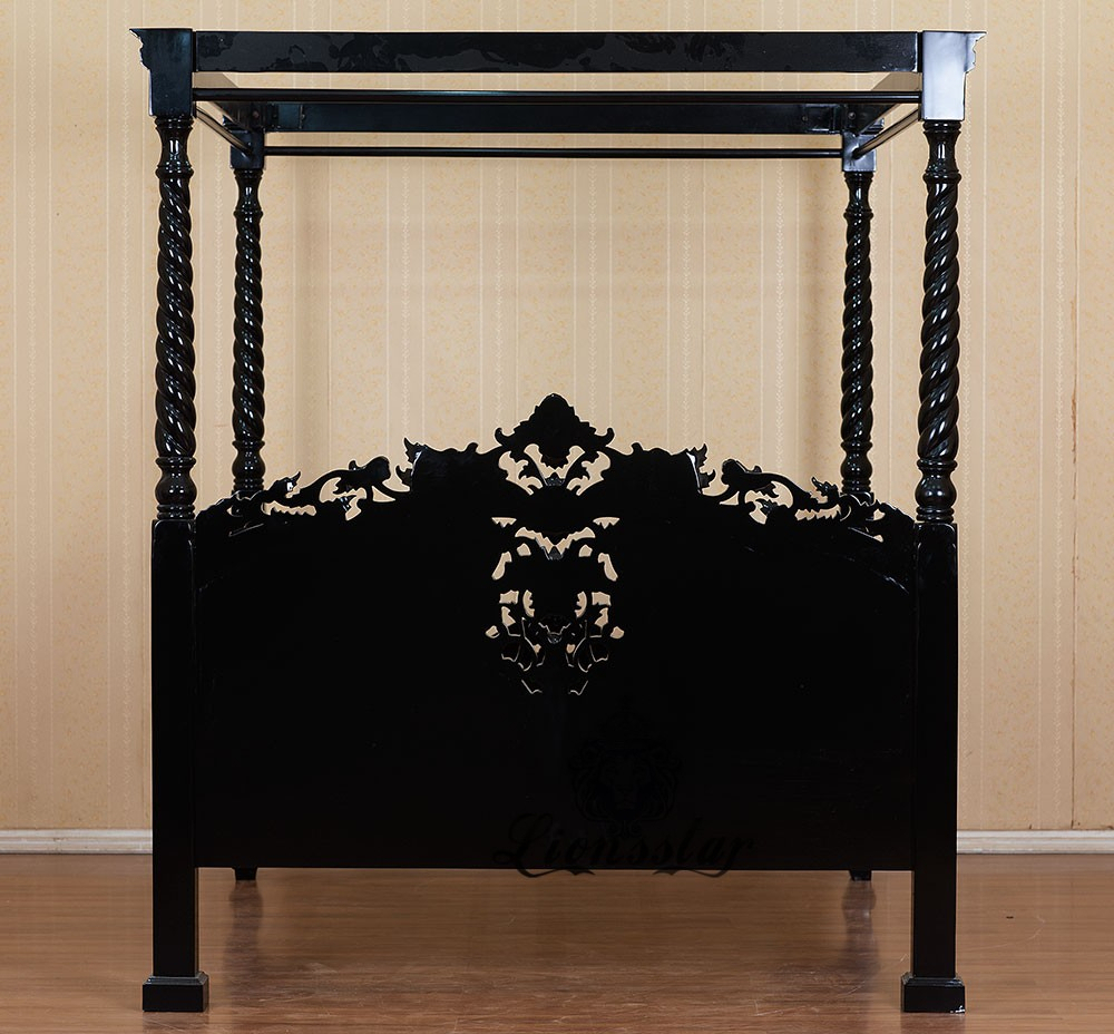 Gothic Himmelbett Schwarz