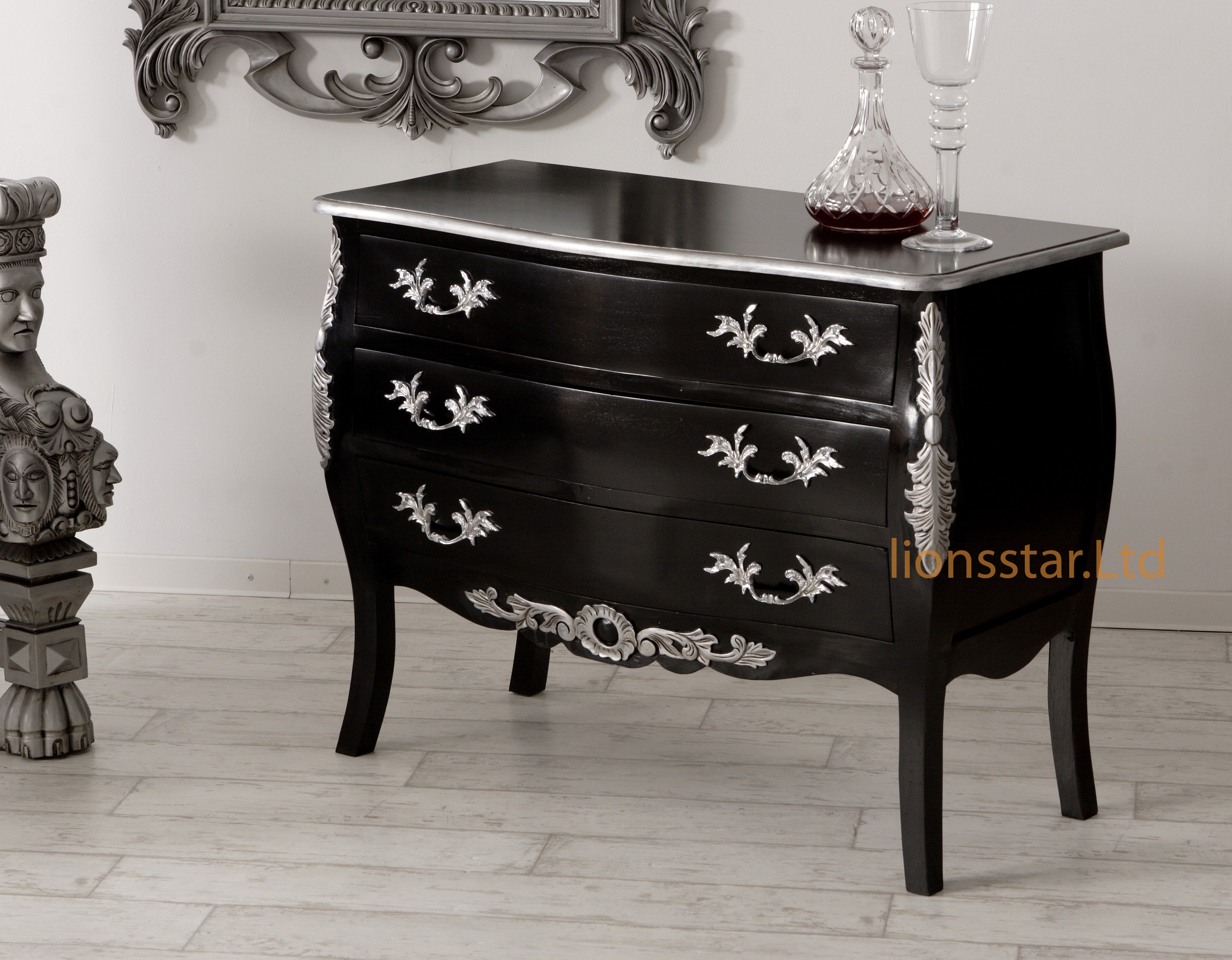 Kommode Schwarz Gold 2021 Kommode Schwarz Gold 2021