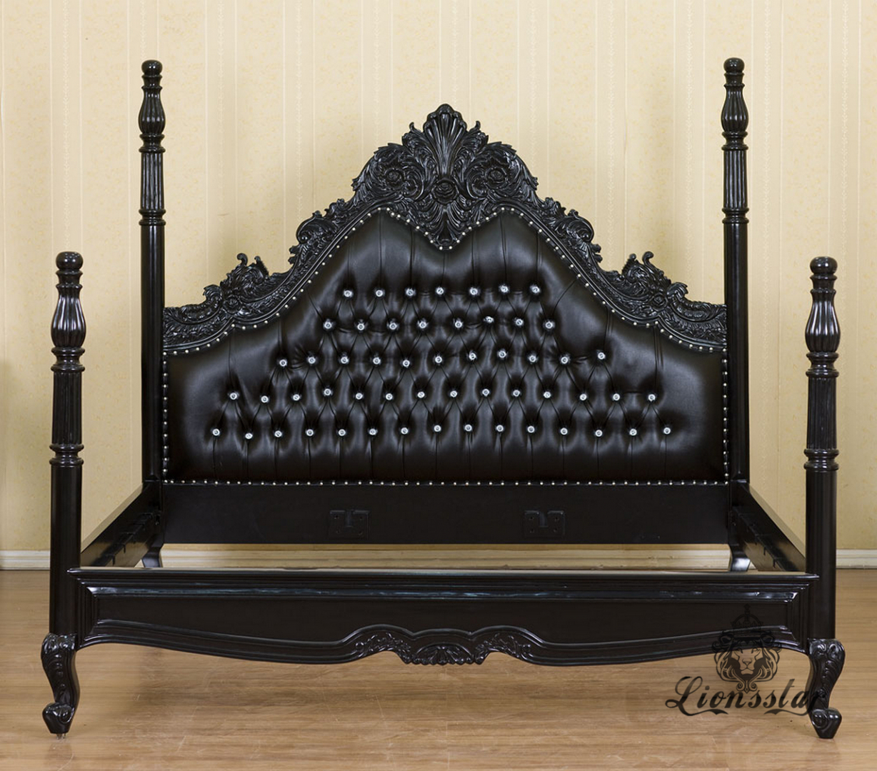 Barockbett im Gothicstil