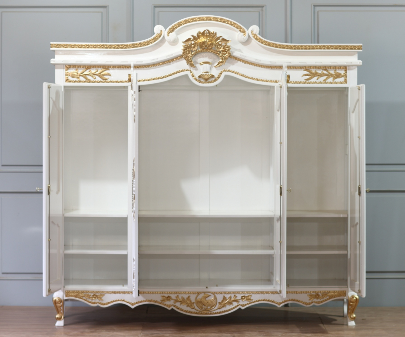 Barock Schrank Weiß-Gold 4 Doors 