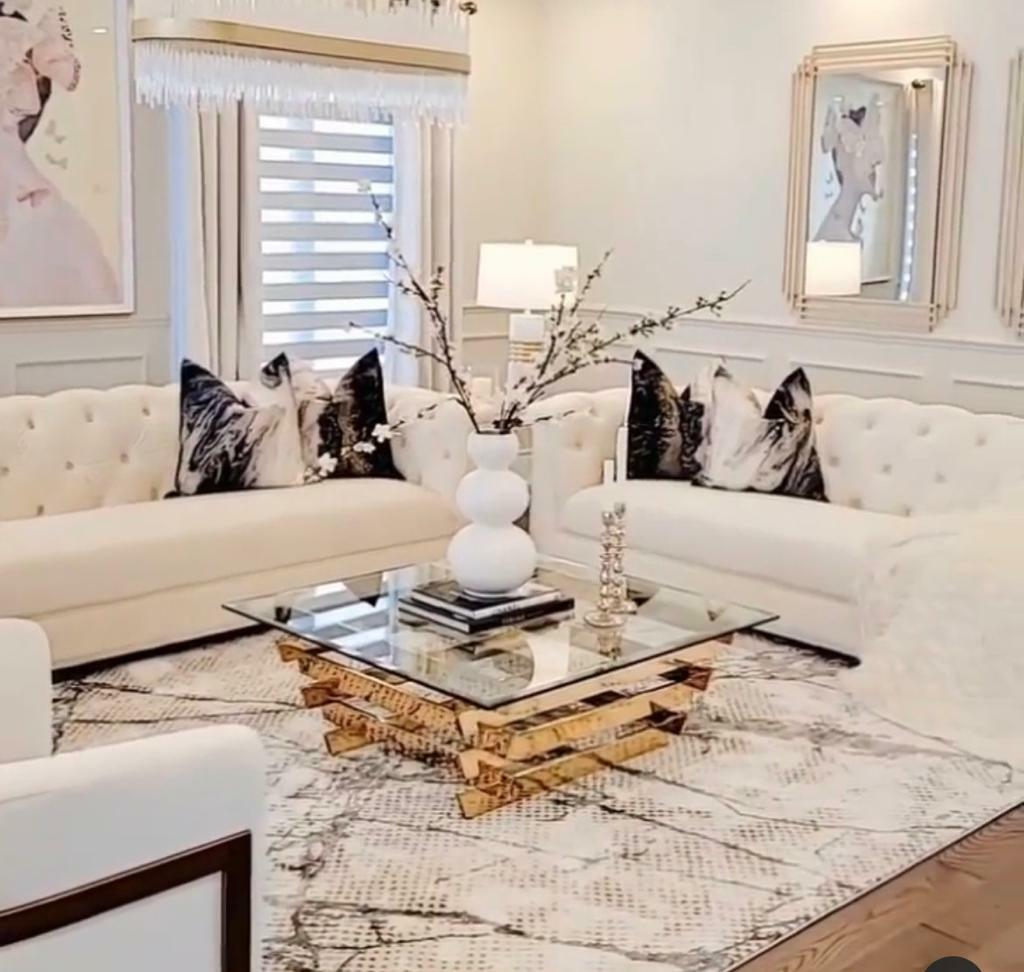 Außergewöhnlich schöner Couchtisch Gold Style