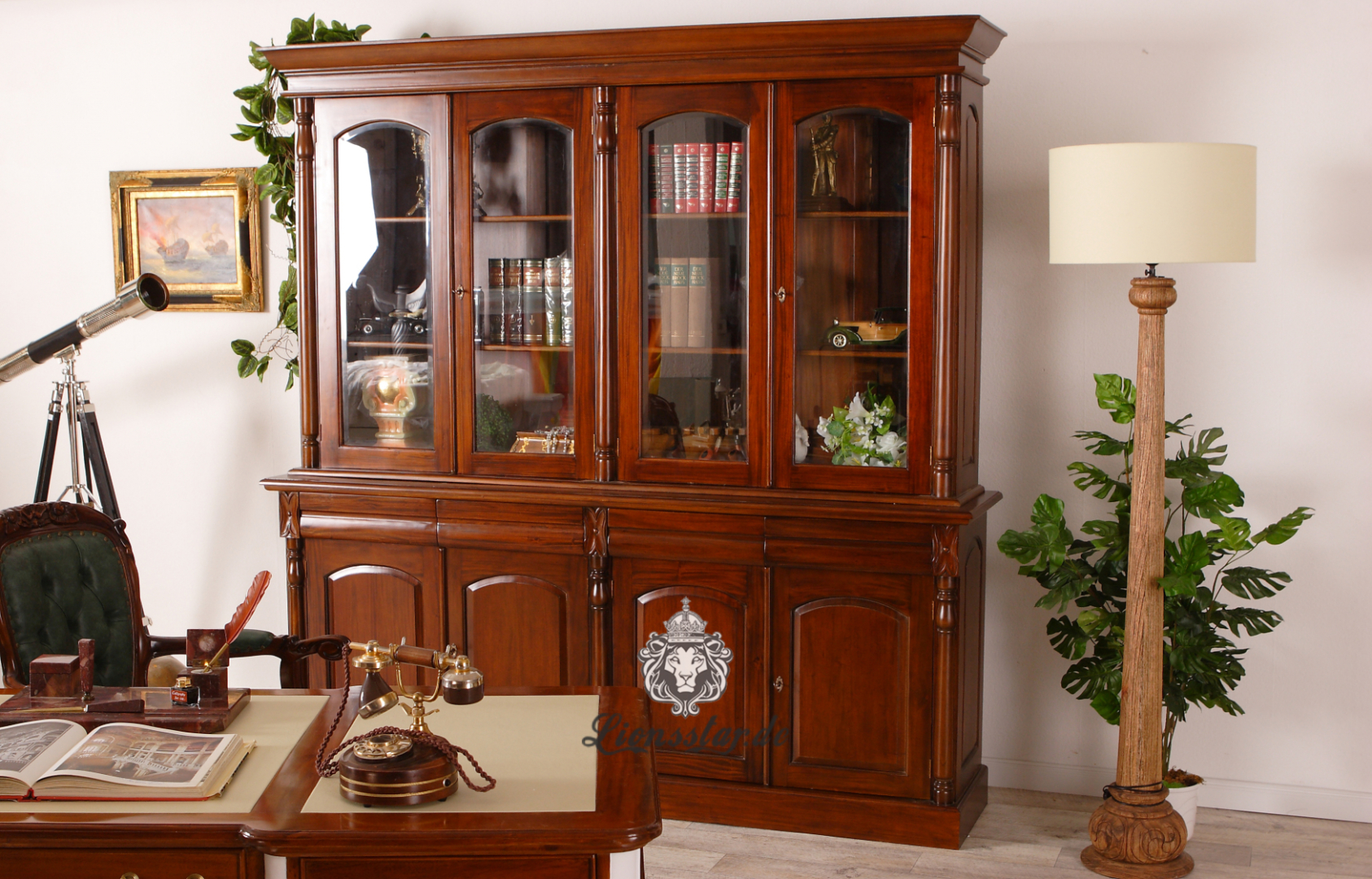 Bücherschrank Barockstil