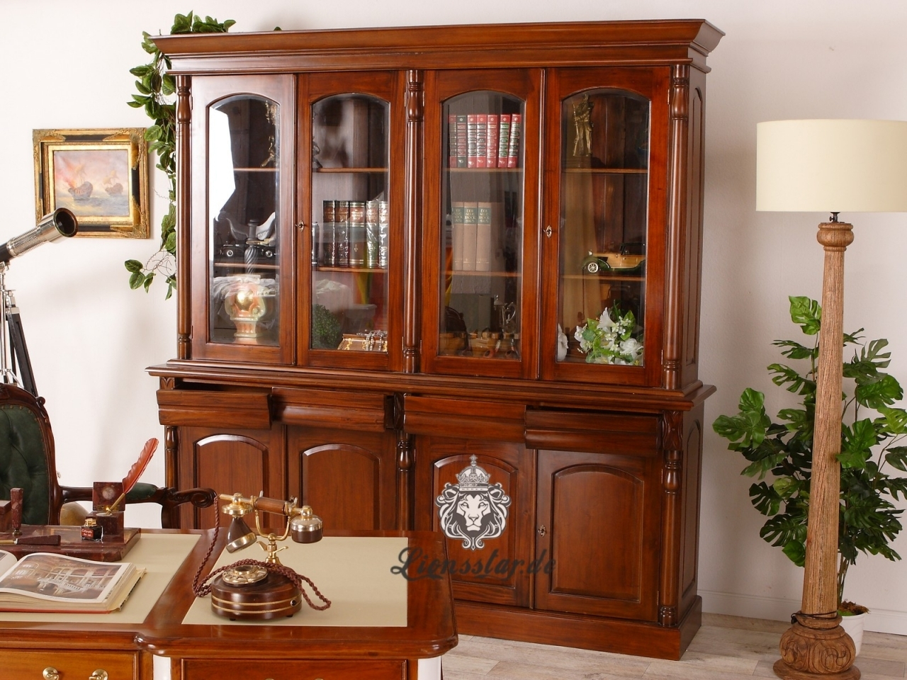 Bücherschrank Barockstil