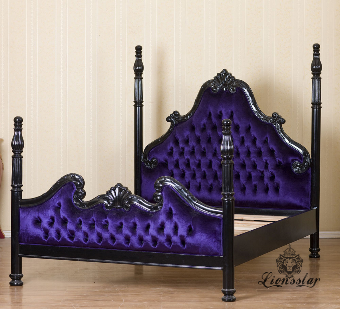 Bett im Barockstil Gothic