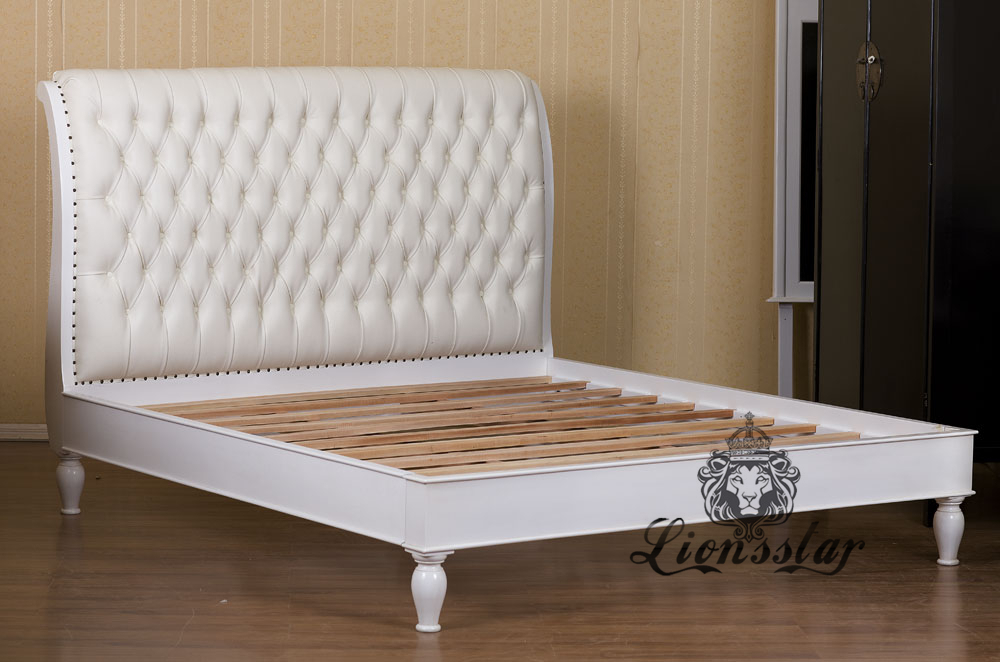 Chesterfield Louis Bett Weiß